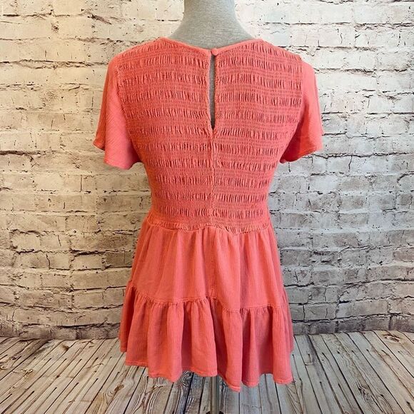 Torrid Tiered Coral Orange Blouse Short Sleeve Bubble Stretchy Rayon Flowy 1 - Picture 4 of 8